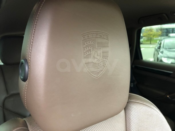 Porsche Cayenne 958, 2011 г.
