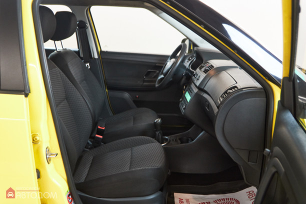 Skoda Fabia 5J · Рестайлинг, 2013 г.