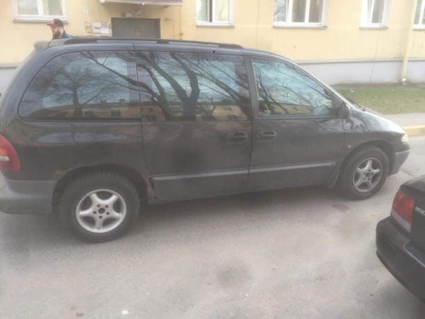 Chrysler Voyager III, 5 мест, 1998 г.