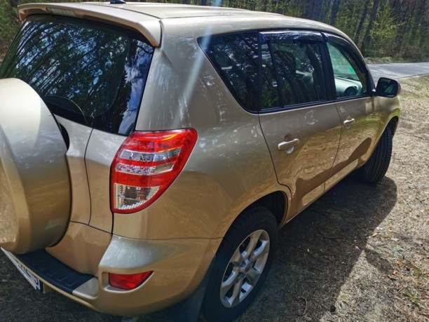 Toyota RAV4 III (XA30) · Рестайлинг, 5 мест, 2010 г.