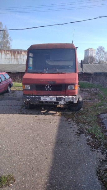 Mercedes 609, 1990 г.