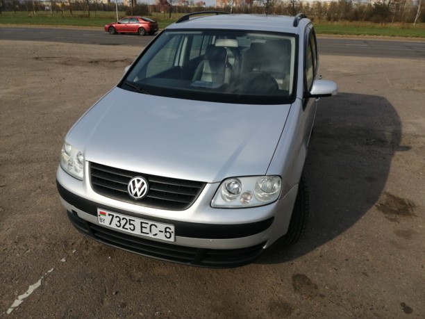 Volkswagen Touran I, 5 мест, 2005 г.