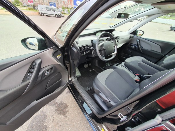 Citroen C4 Grand Picasso II · Рестайлинг, 7 мест, 2016 г.