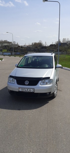 Volkswagen Touran I, 5 мест, 2005 г.