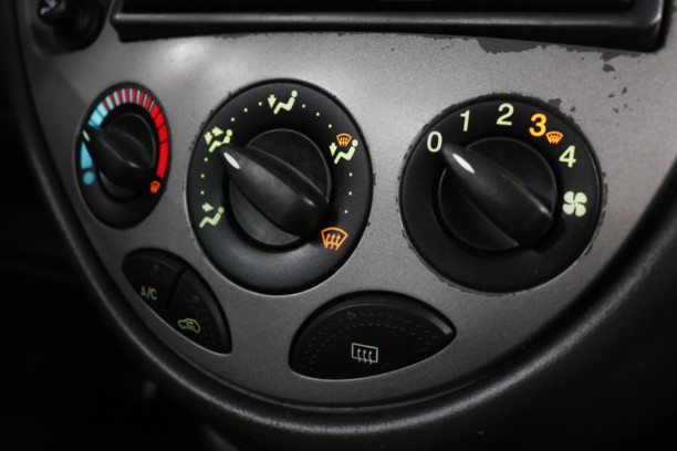 Ford Focus I · Рестайлинг, 2004 г.