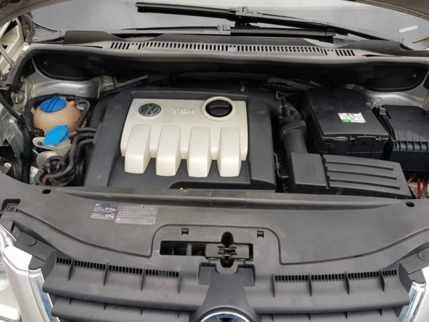Volkswagen Touran I, 7 мест, 2005 г.