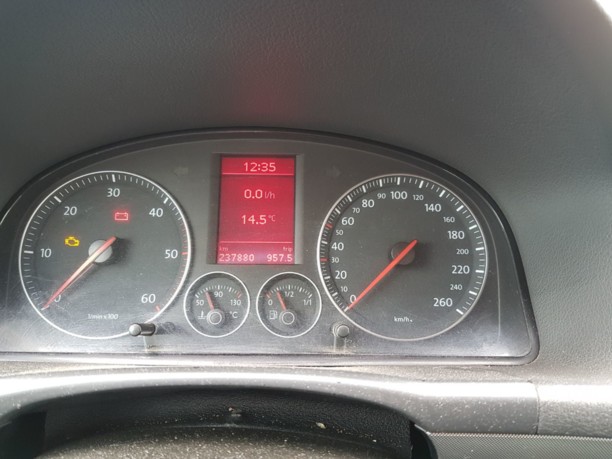 Volkswagen Touran I, 7 мест, 2005 г.