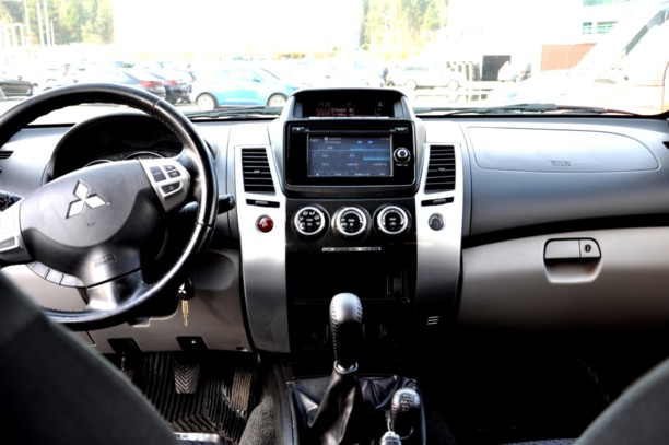 Mitsubishi Pajero Sport II · Рестайлинг, 2013 г.