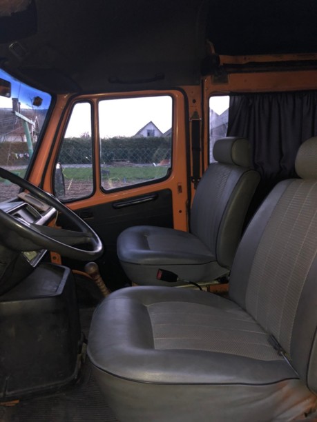 Mercedes Т1 207D - 410D 307D, 1985 г.