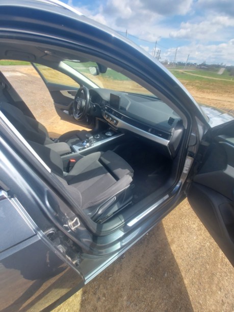 Audi A4 B9, 2016 г.
