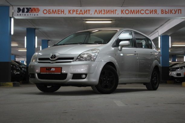 Toyota Corolla Verso II (E121), 5 мест, 2005 г.