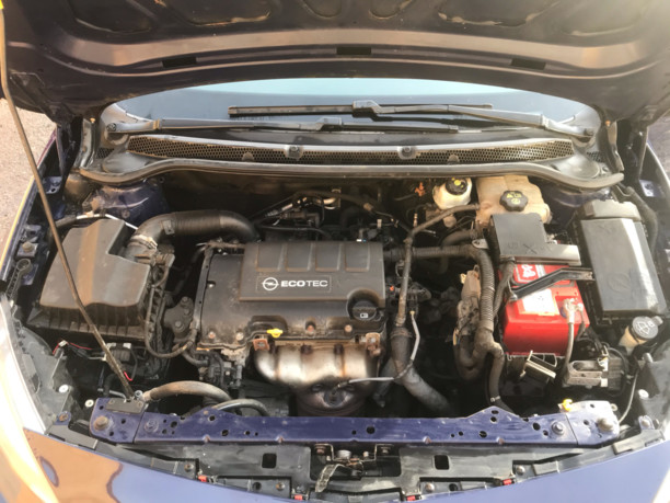 Opel Astra J, 2011 г.