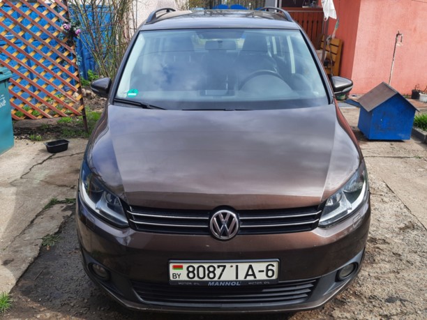 Volkswagen Touran II, 5 мест, 2011 г.