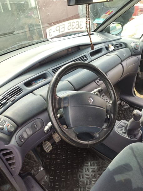 Renault Espace III, 5 мест, 2002 г.