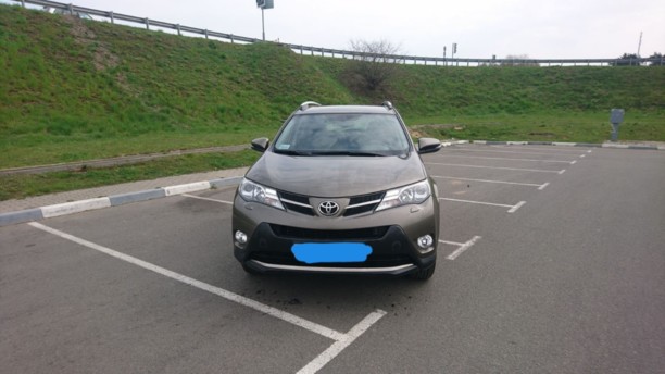 Toyota RAV4 IV (XA40), 5 мест, 2014 г.