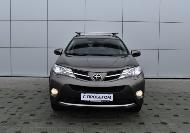 Toyota RAV4 IV (XA40), 5 мест, 2014 г.