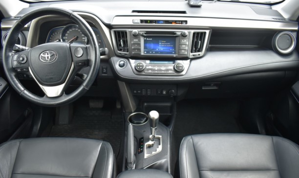 Toyota RAV4 IV (XA40), 5 мест, 2014 г.