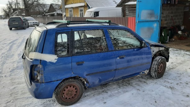 Mazda Demio DW, 2001 г.