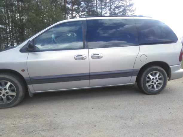 Chrysler Voyager III, 7 мест, 2000 г.