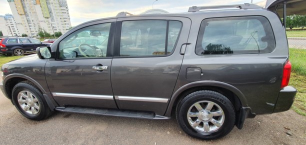 Infiniti QX56 I, 7 мест, 2004 г.
