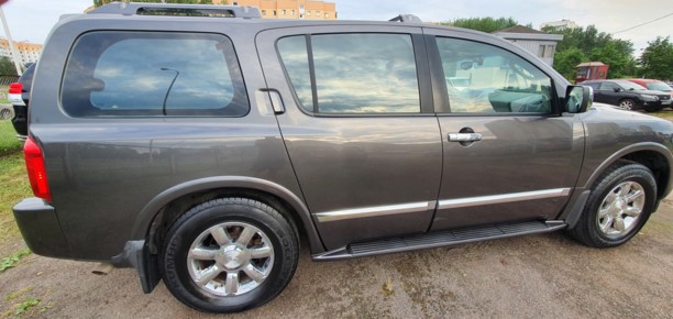 Infiniti QX56 I, 7 мест, 2004 г.