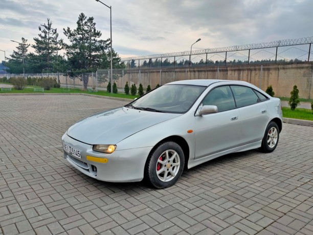 Mazda 323F, 1996 г.