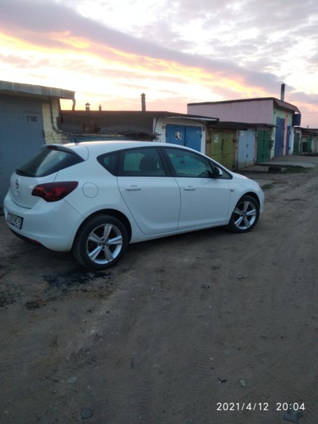 Opel Astra J, 2010 г.