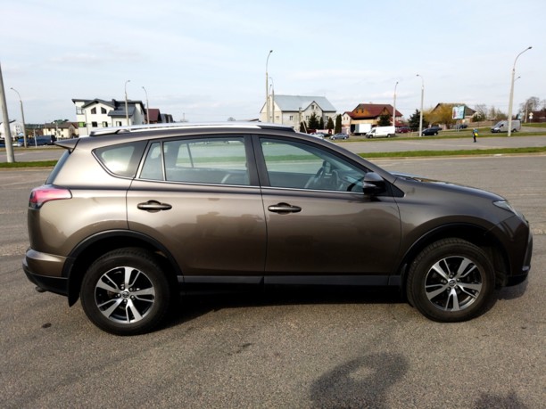 Toyota RAV4 IV (XA40) · Рестайлинг, 5 мест, 2018 г.
