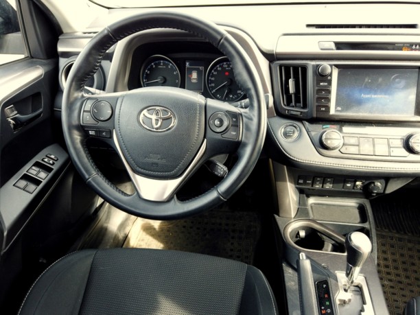 Toyota RAV4 IV (XA40) · Рестайлинг, 5 мест, 2018 г.