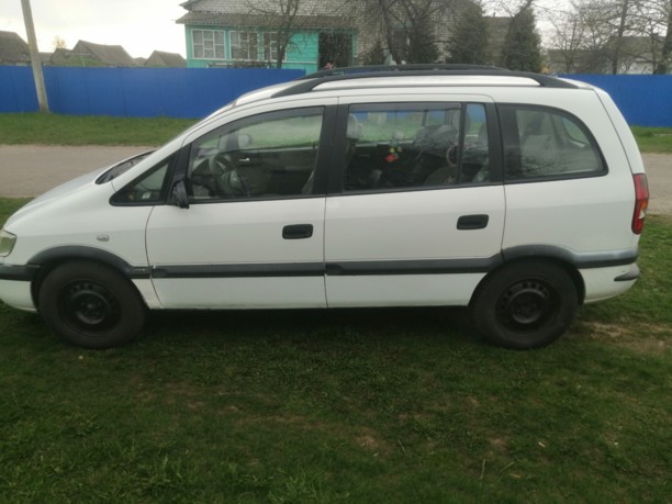 Opel Zafira A, 7 мест, 2001 г.