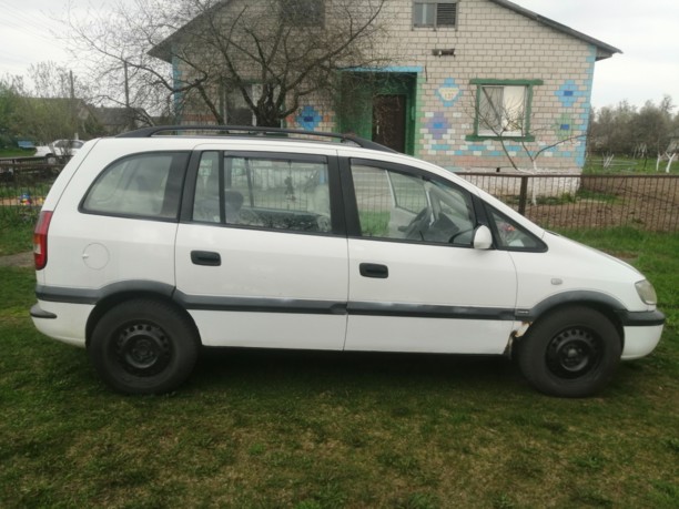 Opel Zafira A, 7 мест, 2001 г.