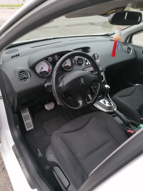 Peugeot 308 T7 · Рестайлинг, 2012 г.
