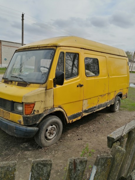 Mercedes Т1 207D - 410D, 1984 г.