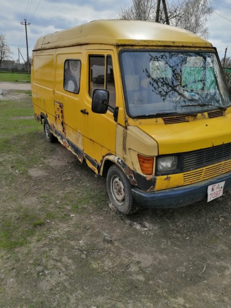 Mercedes Т1 207D - 410D, 1984 г.