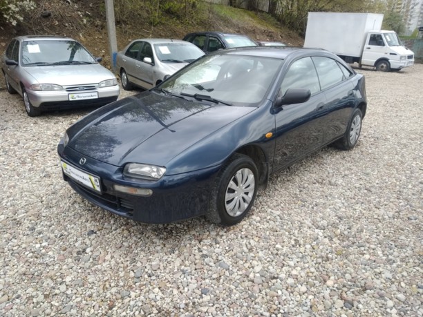 Mazda 323F, 1998 г.