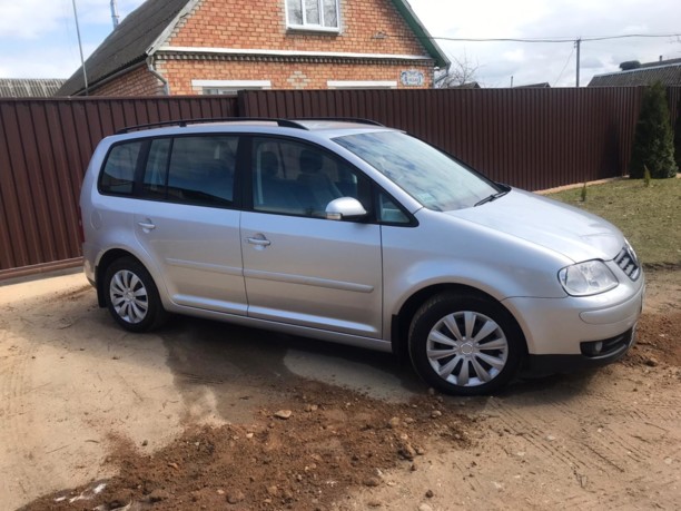 Volkswagen Touran I, 7 мест, 2006 г.