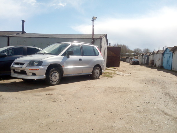 Mitsubishi Space Runner II, 2000 г.
