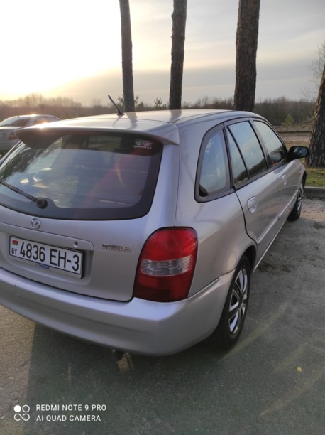 Mazda 323F, 2000 г.