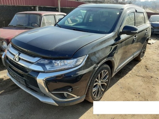 Mitsubishi Outlander III · 2-й рестайлинг, 5 мест, 2016 г.