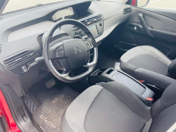 Citroen C4 Grand Picasso II · Рестайлинг, 7 мест, 2016 г.