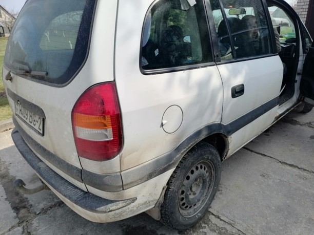 Opel Zafira A, 7 мест, 2000 г.