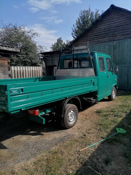 Mercedes Т1 207D - 410D, 1994 г.