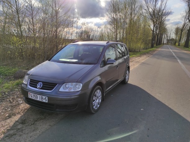 Volkswagen Touran I, 5 мест, 2005 г.