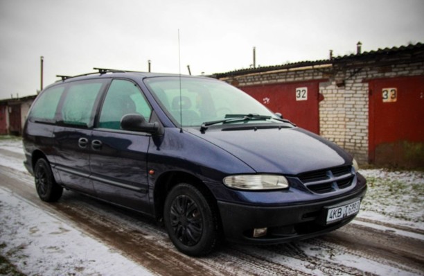 Chrysler Grand Voyager III, 7 мест, 2000 г.