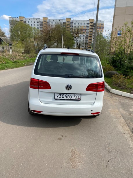 Volkswagen Touran II, 5 мест, 2014 г.