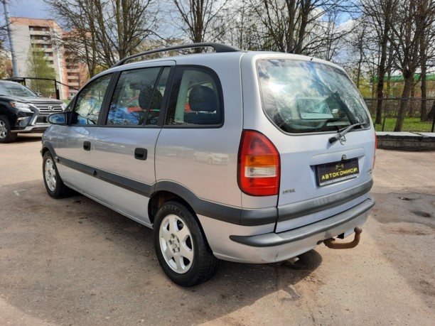 Opel Zafira A, 7 мест, 2002 г.