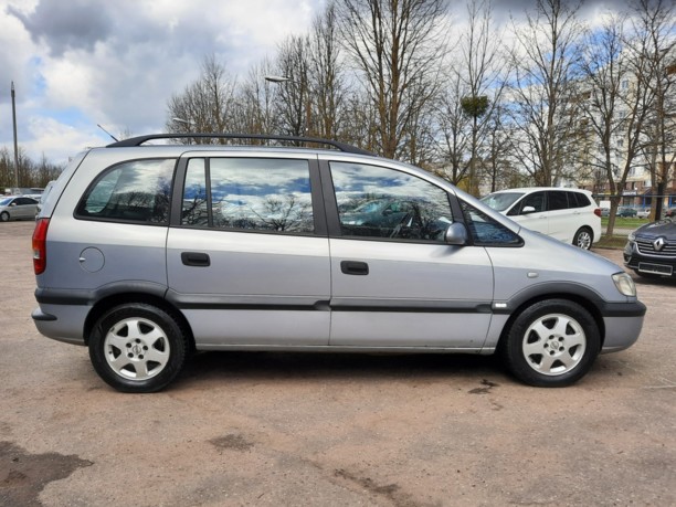 Opel Zafira A, 7 мест, 2002 г.