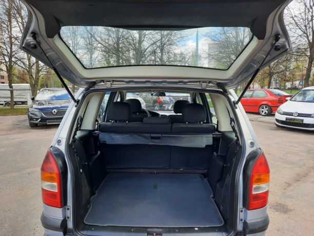 Opel Zafira A, 7 мест, 2002 г.