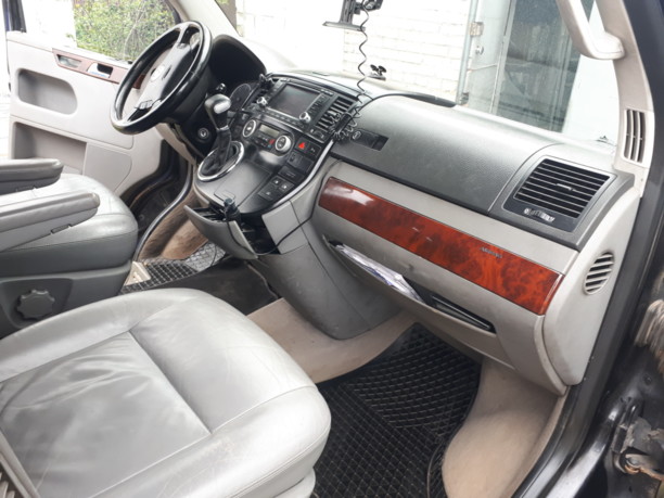 Volkswagen Multivan T5, 2005 г.