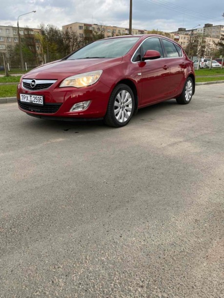 Opel Astra J, 2010 г.